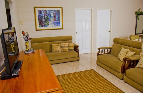 Piarco Apartamento | Port of Spain Windy Guest Apartment