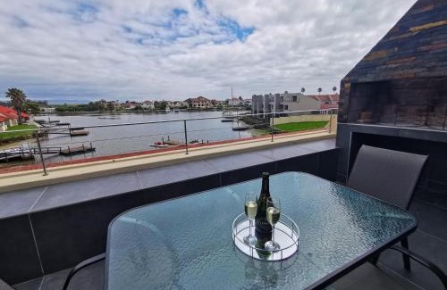 Port Owen Apartamento | Port Owen Marina by First Private Stays