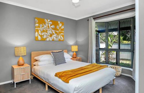Port Willunga Casa | Port Parade - Poolside BBQs and Modern Beach Living