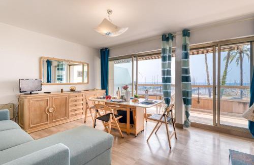 Menton Apartamento | Port & Pool Hideaway - Happy Rentals