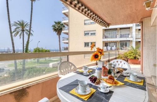 Menton Apartamento | Port & Pool Hideaway - Happy Rentals