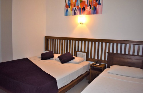Kochchikade South Casa | Port View City Hotel