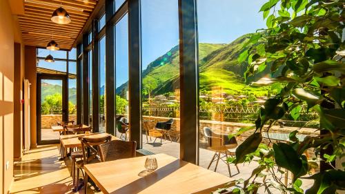 Stepantsminda Hotel | Porta Caucasia Kazbegi
