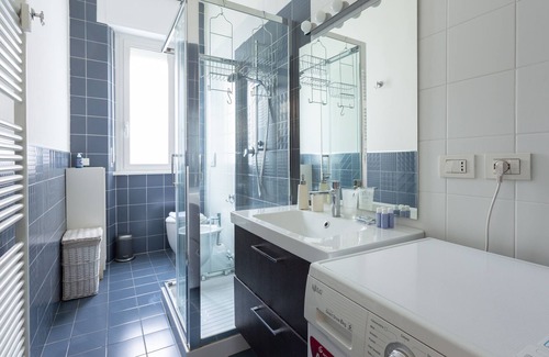 Porta Tenaglia Apartamento | Porta Volta Bright and Roomy Flat