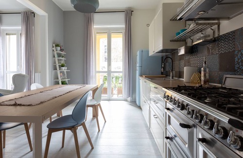Porta Tenaglia Apartamento | Porta Volta Bright and Roomy Flat