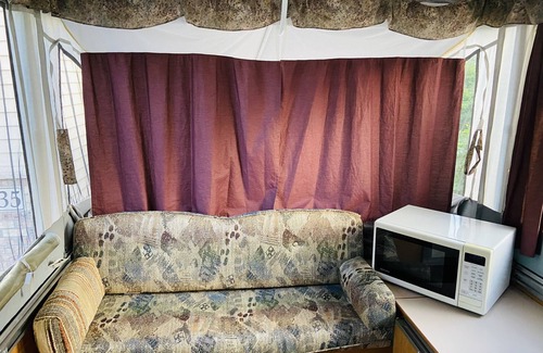 Waconia Casa | Portable Travel Popup Camper Pet Friendly AC/Heat