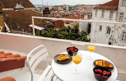 Santa Maria Maior Apartamento | Portas do Castelo Apartments