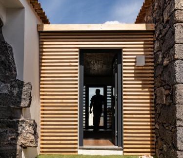 Santa Cruz da Graciosa Casa | Portas do Ilhéu