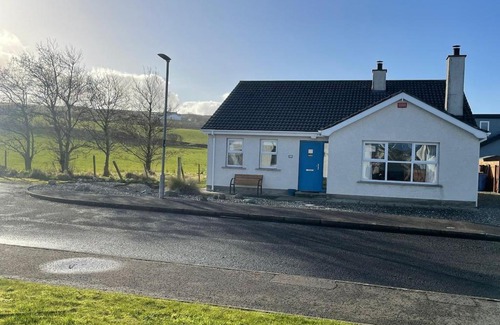 Bushmills Casa | Portballintrae 3 bedroom cosy coastal bungalow