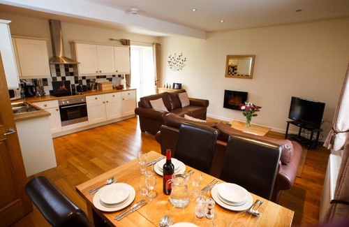 Pembroke Casa | Portclew Cottages