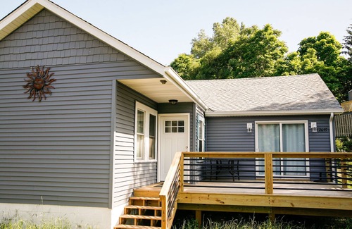 Porter Beach Casa | Porter Beach Vacation Getway! Lake Michigan Beachside Home - Recientemente remodelado
