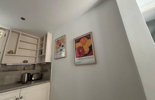 Lavrio Apartamento | Portfront Neoclassic Lavrio House