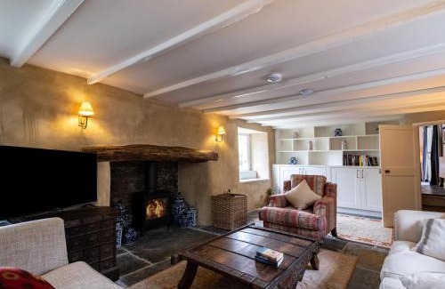 Rock Casa | Porthilly Greys