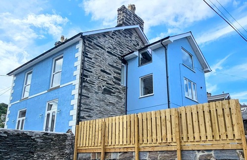 Porthmadog Casa | Porthmadog, Mountain Views, 5 Bedrooms, 5 Bathrooms, Sleeps 11