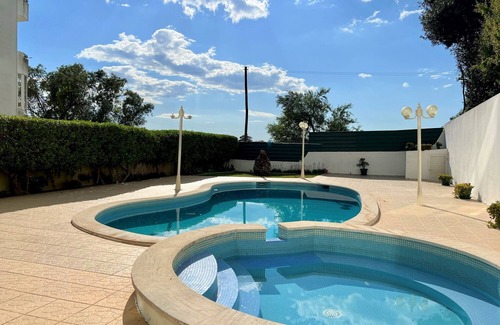 Portimao Apartamento | Portimão Classic With Pool by Homing
