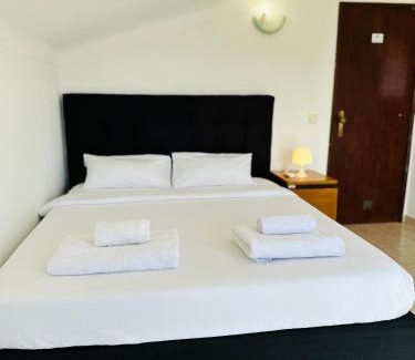 Portimao Casa | Portimao Central Holiday Guesthouse