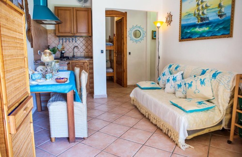 Torre dei Corsari Apartamento | Portion of villa with garden 400 from the sea