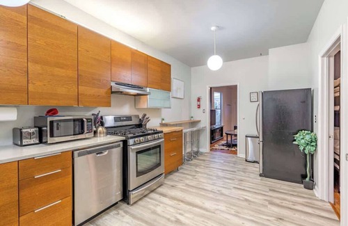 Hosford-Abernethy Casa | Portland Gem 3BR Backyard AC Best Location