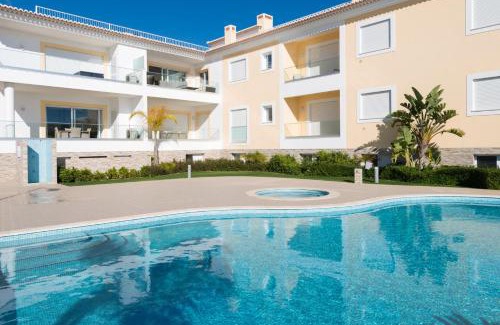 Porto de Mos Apartamento | Porto de Mós 85 by Destination Algarve