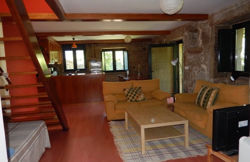 Porto do Son Cabaña | Porto Do Son: Casa antigua renovada de piedra con jardín de 1.500 m2