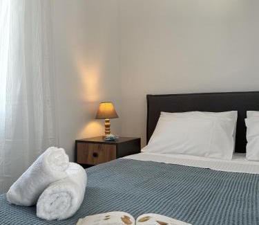 Ydrousa Casa | Porto Gavrio Apartment
