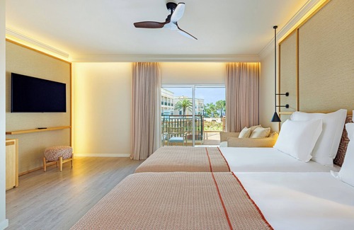 Olhos D'Agua Hotel | PortoBay Blue Ocean