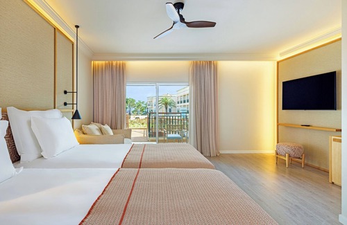 Olhos D'Agua Hotel | PortoBay Blue Ocean