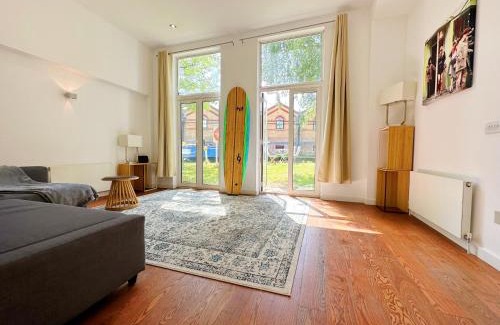 North Kensington Apartamento | Portobello Dock Canalside Apartment