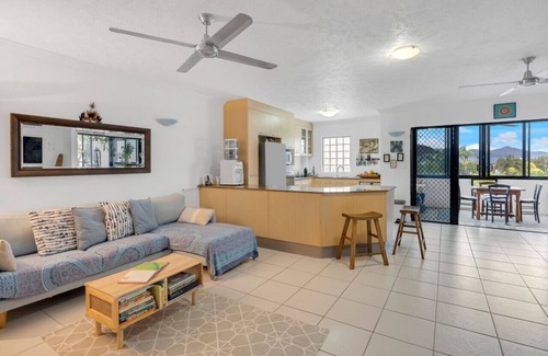 Cairns Central Business District Apartamento | Portofino Coastal Retreat- Spacious & Stylish Cairns Apartment | Walk to Esplanade & Lagoon!