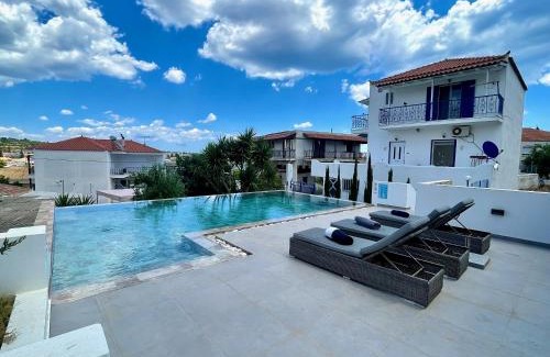 Porto Heli Casa | Portoheli Villa Downtown, Pool & Port view