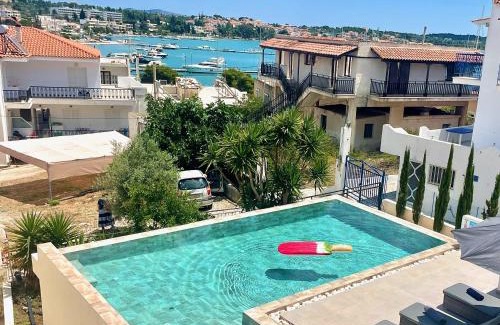 Porto Heli Casa | Portoheli Villa Downtown, Pool & Port view