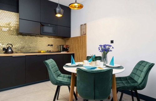 West Pomeranian Voivodeship Apartamento | Portowa 18 | Studio Deluxe in Etna Hotel | Balcony