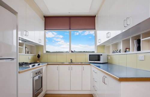 Port Campbell Hotel | Portside Motel