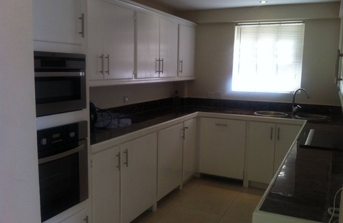 Douglas Apartamento | Apartamento de dos dormitorios Portzvue con acceso opcional a la piscina y al spa con jacuzzi