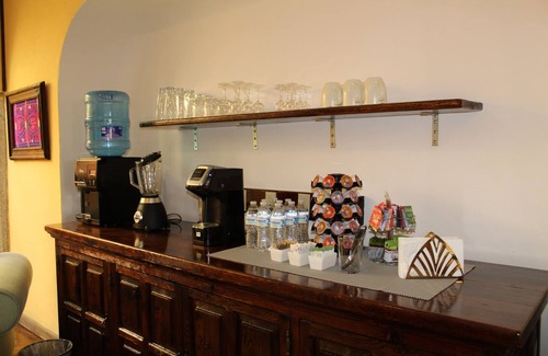 Esterito Apartamento | Posada de las Flores Standard room 450, luxury and confort on the malecon