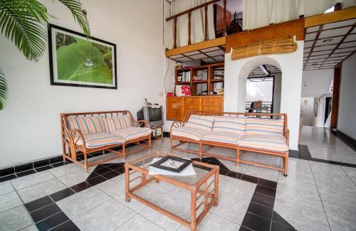 Crucecita Hotel | Posada Jois