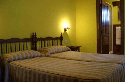 Treceno Casa | Posada Restaurante Prada a Tope
