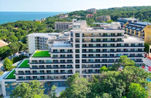 Golden Sands Hotel | Poseidon Beach Resort - 5-Star Luxury Experience, PREMIUM FULL BOARD, EV Station