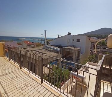 Ireon Apartamento | Poseidon home in Ireo, by the sea