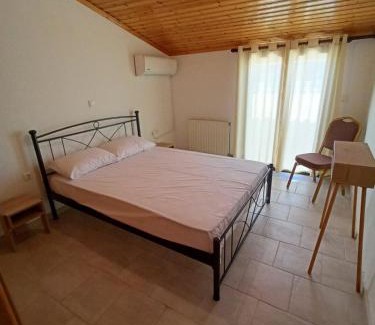 Ireon Apartamento | Poseidon home in Ireo, by the sea