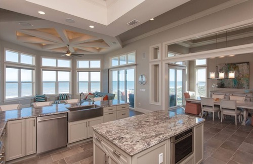 Palm Coast Casa | POSEIDON-MARCA NUEVO Ocean Home Dream Home!