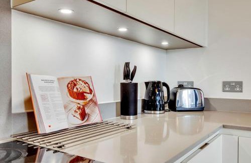 Addiscombe Apartamento | Posh 2 bedroom apartment with a Gym