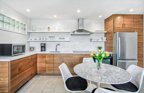 Twin Palms Condominio | Posh Condo in Ocotillo Lodge in South PS
