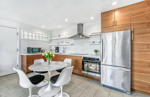 Twin Palms Condominio | Posh Condo in Ocotillo Lodge in South PS