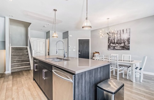 Kensington Casa | Posh Oasis in Kesington