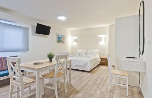 Karpathos Apartamento | Posidonia Luxury Suites