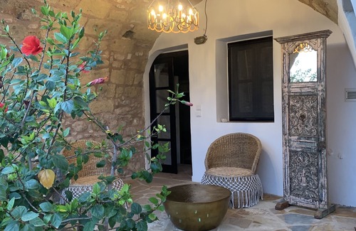 Lefktro Villa | The Olive Tree Residence: una experiencia única en la casa de la torre