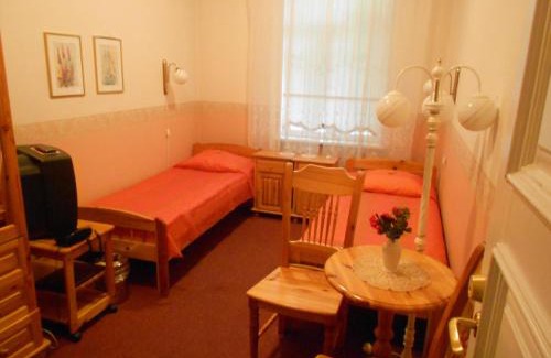 Kadriorg Casa | Poska Villa Guesthouse