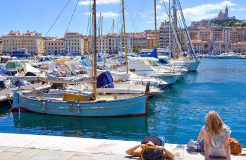 Hotel-de-Ville Casa | Possibilité location au mois ! Côté mer Marseille Vieux-Port "LE K"appartement haut de gamme avec wc Japonais