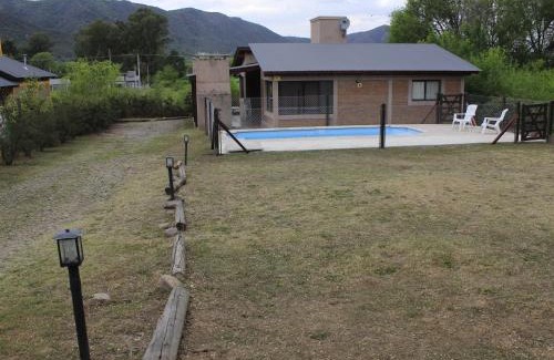 Santa Rosa de Calamuchita Chalet De Esquí | Postal de las Sierras